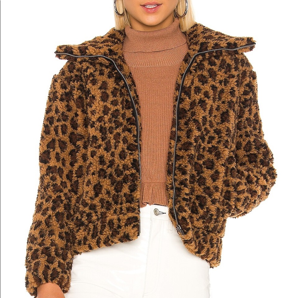 BB Dakota Kitty Come Close Leopard Jacket